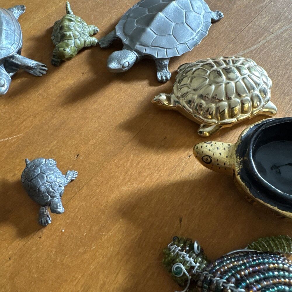 Vintage Turtle Figurines Lot of 12 Mixed Matter Pewter Stone Trinket Box - Picture 3 of 16